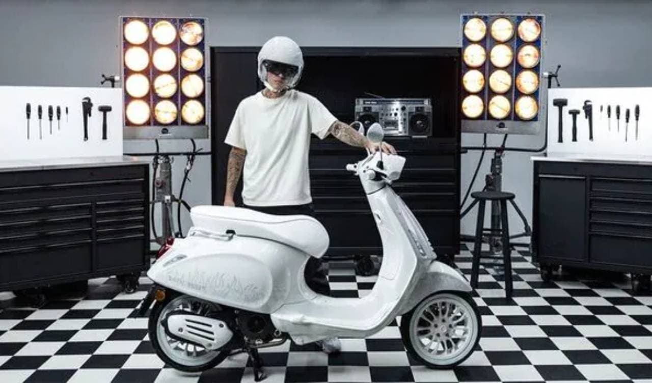 पिआजिओ इंडिया का वेस्पा जस्टिन बीबर स्कूटर लॉन्च, जानें इसकी कितनी है कीमत