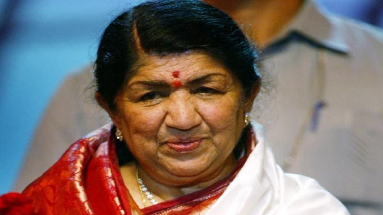 लता मंगेशकर के निधन पर नेपाल की राष्ट्रपति विद्या देवी भंडारी ने जताया शोक, अर्पित की भावभीनी श्रद्धांजलि