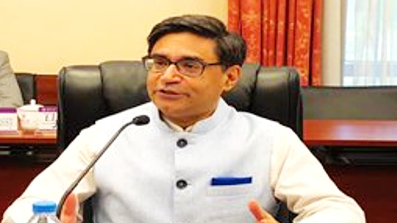 Vikram Misri: कौन हैं विक्रम मिसरी? नरेंद्र मोदी सरकार ने NSA अजित डोभाल के साथ सौंपी है बड़ी जिम्मेदारी