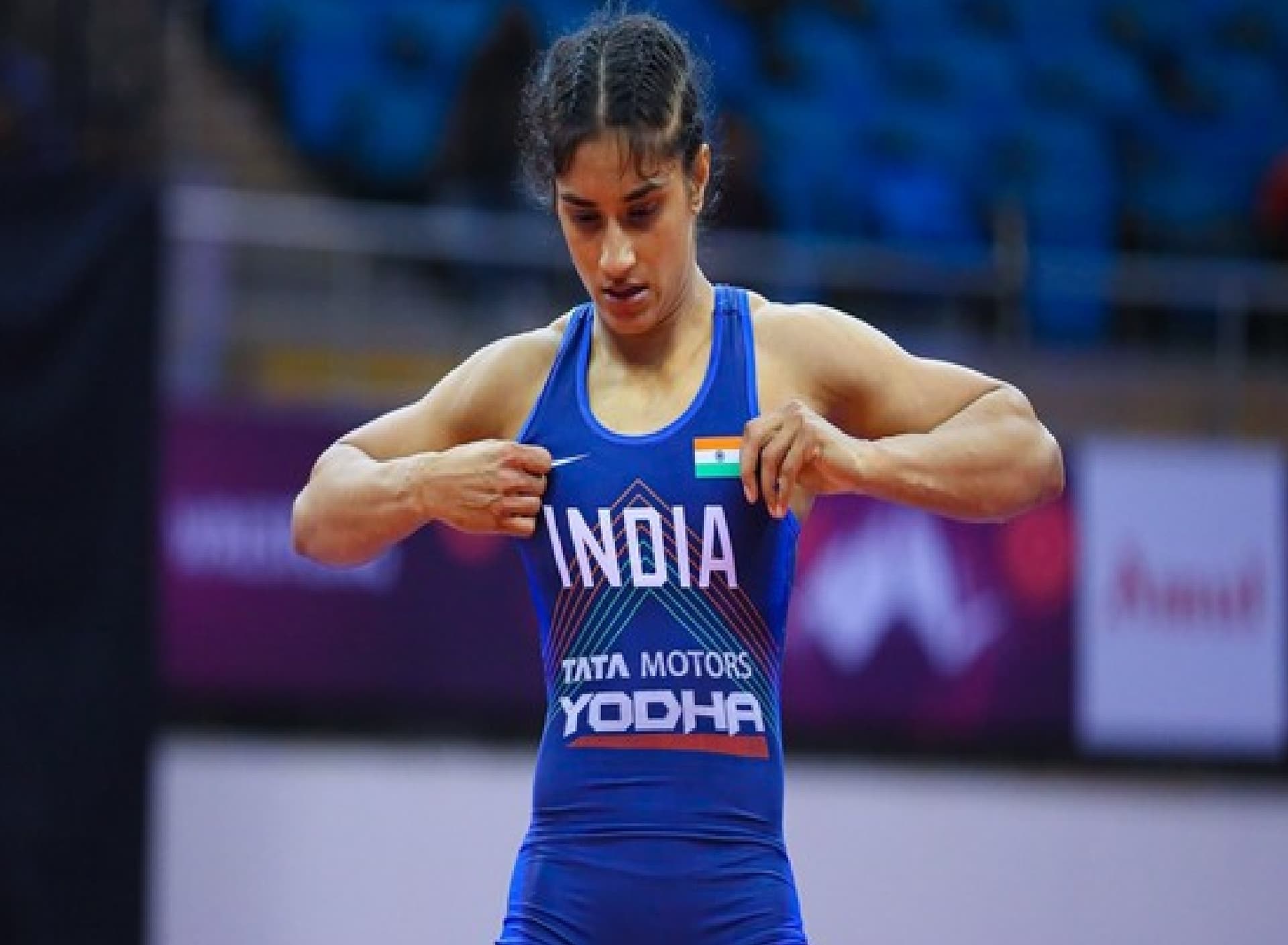विनेश फोगाट को रेसलिंग फेडरेशन से मिली चेतावनी के साथ माफी, कहा-दोबारा गलती करने पर लगेगा आजीवन बैन