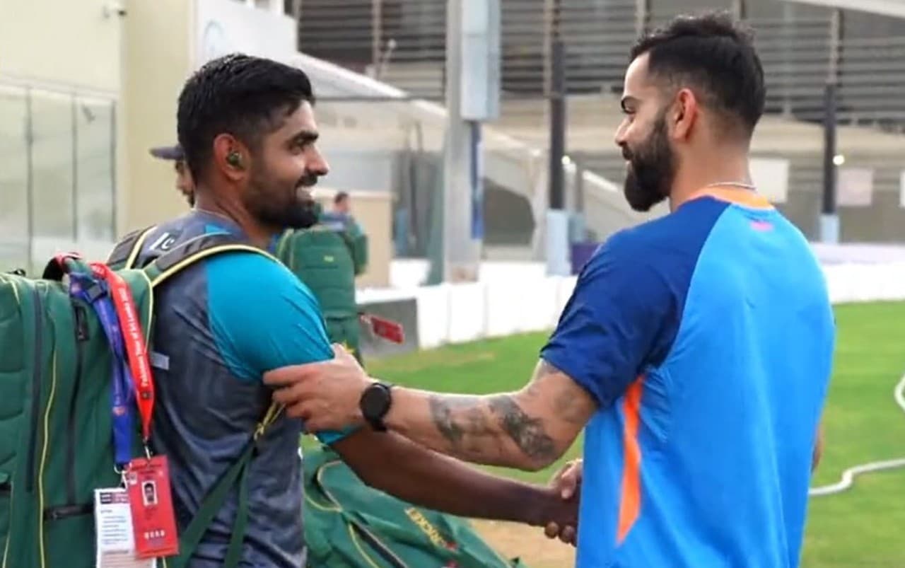Asia Cup 2022: भारत-पाकिस्तान मैच से पहले एक दूसरे से मिले विराट कोहली और बाबर आजम, देखें VIDEO