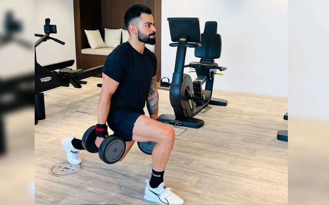 Asia Cup 2022: हांगकांग के खिलाफ मैच से पहले विराट कोहली ने जिम में बहाया पसीना, देखें PICS