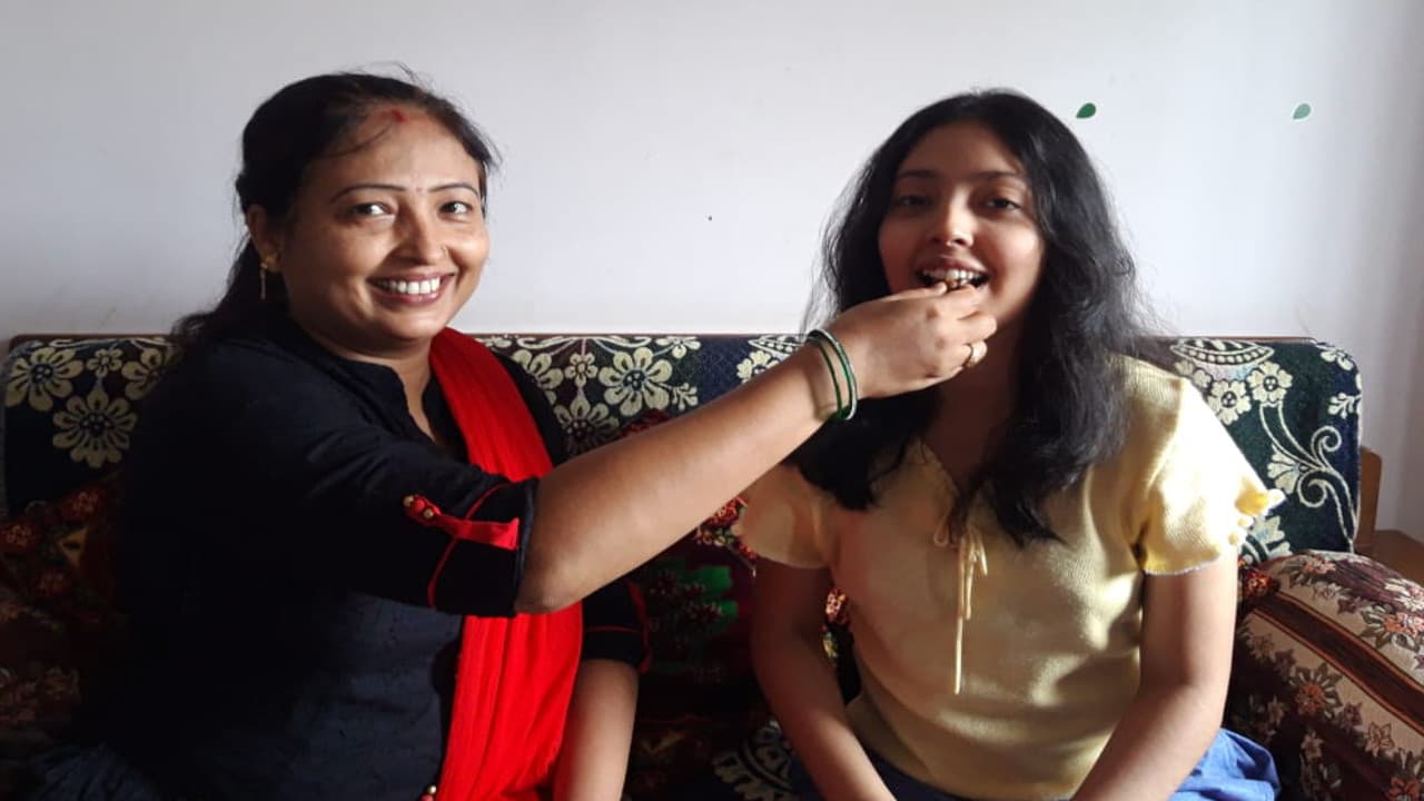 CBSE 10th Result 2021 : केंद्रीय विद्यालय लातेहार की विशिष्ठा बनना चाहती है CBI ऑफिसर, गरिमा है सेकेंड टाॅपर