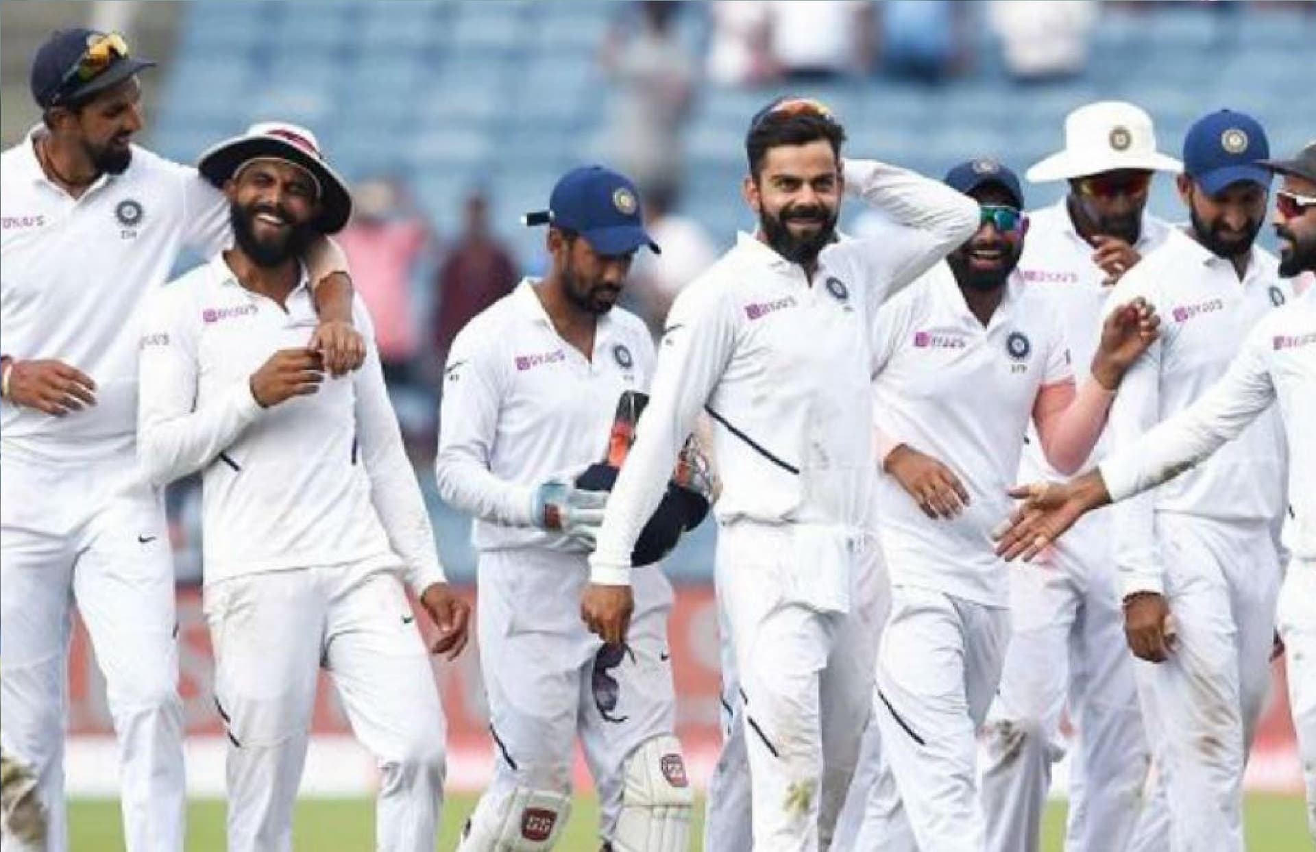 टीम इंडिया के इंग्लैंड दौरे पर कोरोना वायरस का साया, पंत के बाद एक और स्टाॅफ पाॅजिटिव