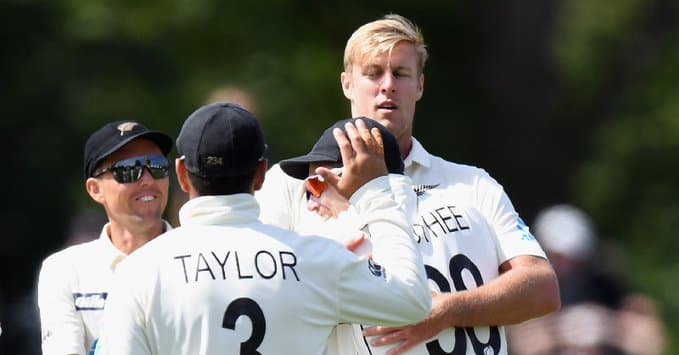 PAK vs NZ : पाकिस्तान को दूसरे टेस्ट में बुरी तरह हराकर न्यूजीलैंड बना टेस्ट टीम का बादशाह, सीरीज पर कब्जा PAK vs NZ : पाकिस्तान को दूसरे टेस्ट में बुरी तरह हराकर न्यूजीलैंड बना टेस्ट टीम का बादशाह, सीरीज पर कब्जा