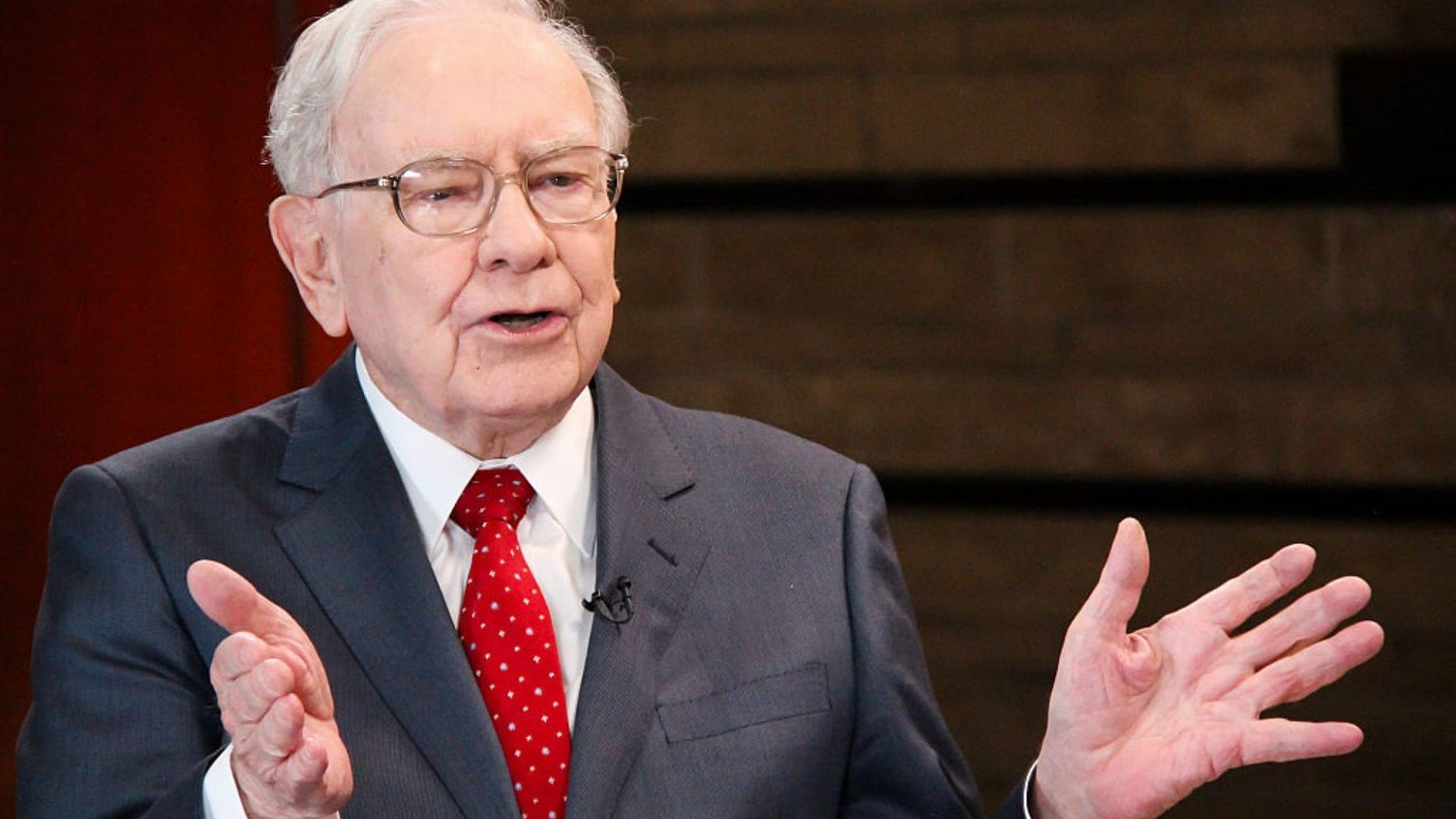 Warren Buffett के इन टिप्स को फॉलो करके करें  Income में 50% तक की वृद्धि, जानिए कैसे