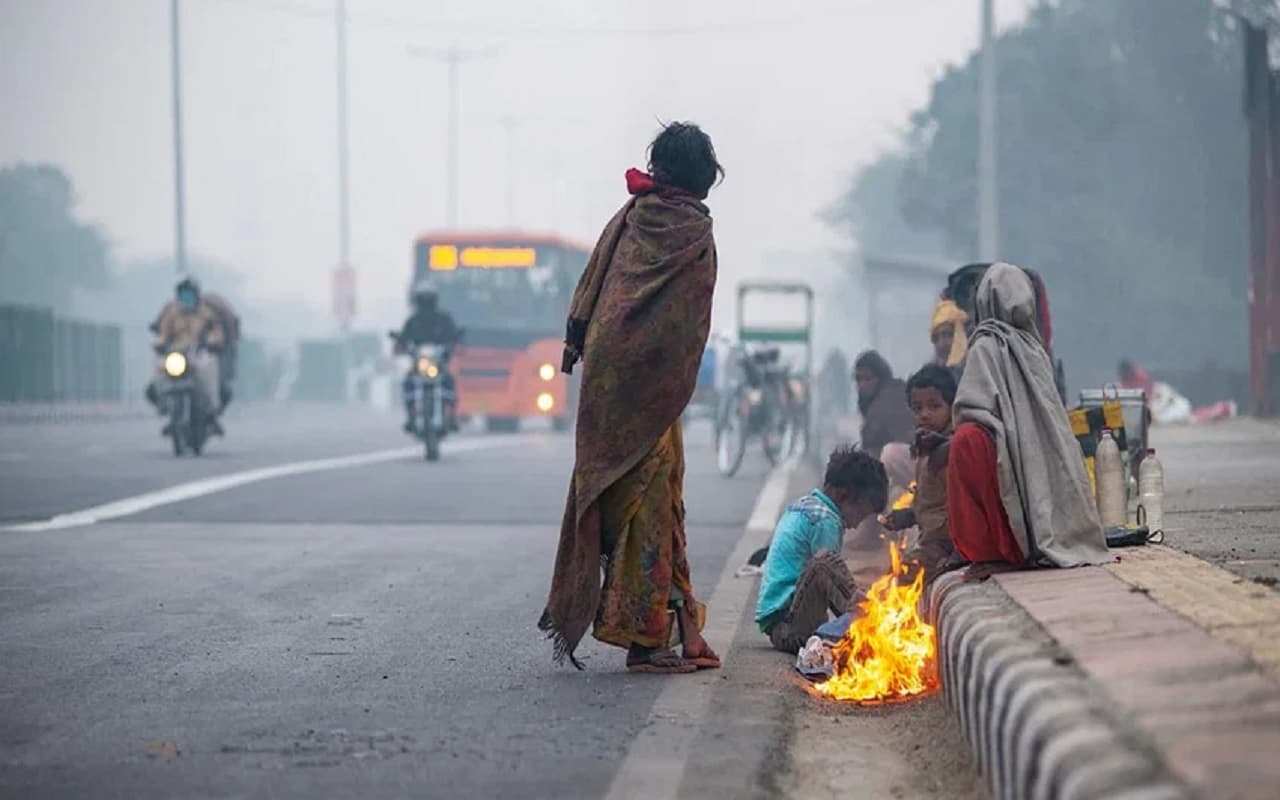 Weather forecast: सक्रिय होगा नया पश्चिमी विक्षोभ, कई राज्यों में बढ़ेगी ठिठुरन, बारिश से दो-चार होंगे लोग