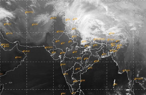 ओडिशा के 22 जिलों में भारी बारिश का अलर्ट, बंगाल की खाड़ी में बन रहा एक और चक्रवाती तूफान