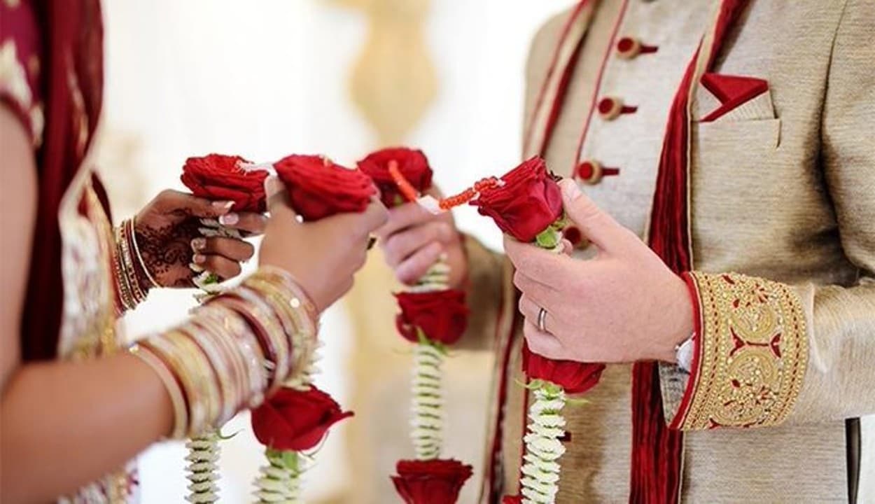 लड़कियों की शादी की उम्र तय करने में भारत ने तोड़ा दुनियाभर का रिकॉर्ड, जानिए चीन और त्रिनिदाद में क्या हैं एज