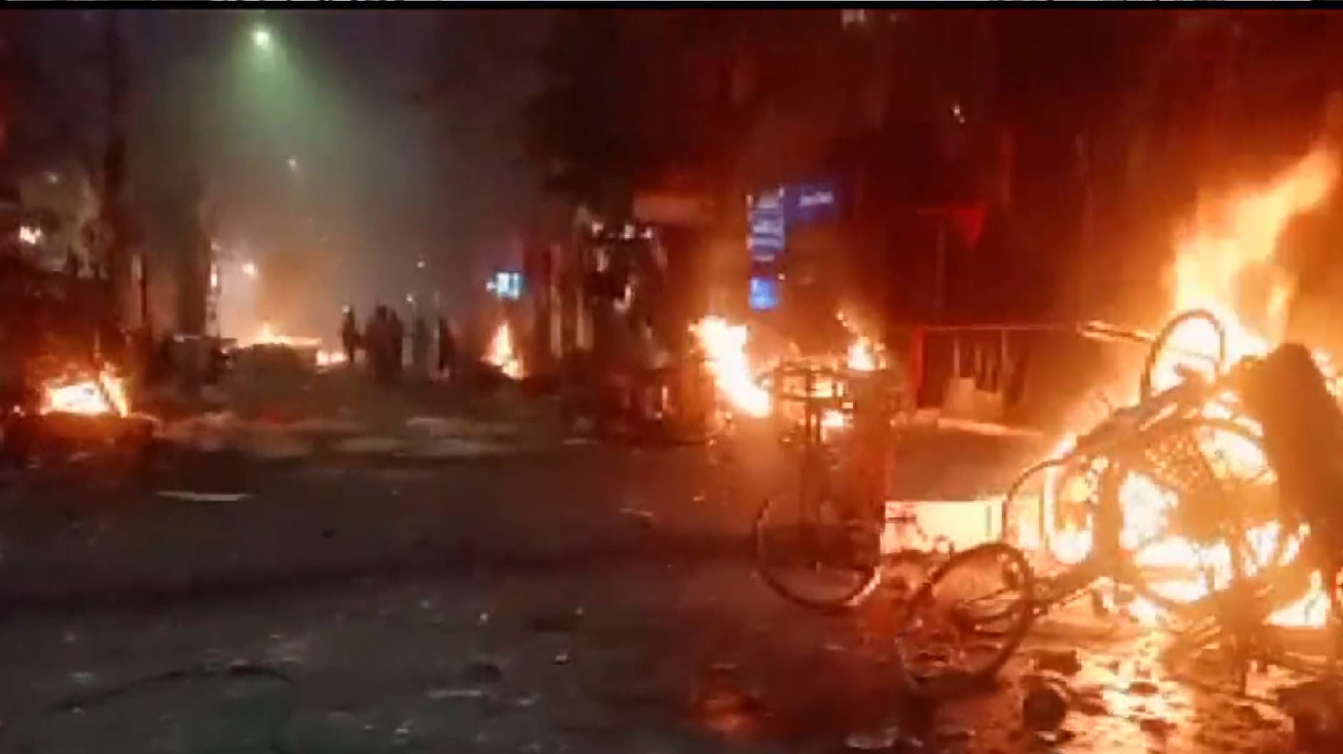 पश्चिम बंगाल में रामनवमी शोभा यात्रा के दौरान पथराव, तोड़फोड़ और आगजनी, पुलिस ने कई लोगों को हिरासत में लिया