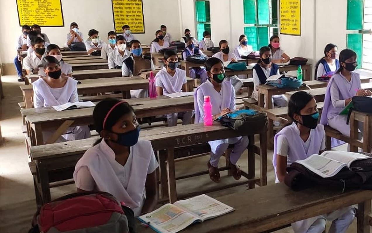 School Reopen, MP Unlock news: एमपी में नये साल पर भी नहीं खुलेंगे ये स्कूल ! कोरोना को लेकर शिवराज सरकार ने लिया बड़ा फैसला