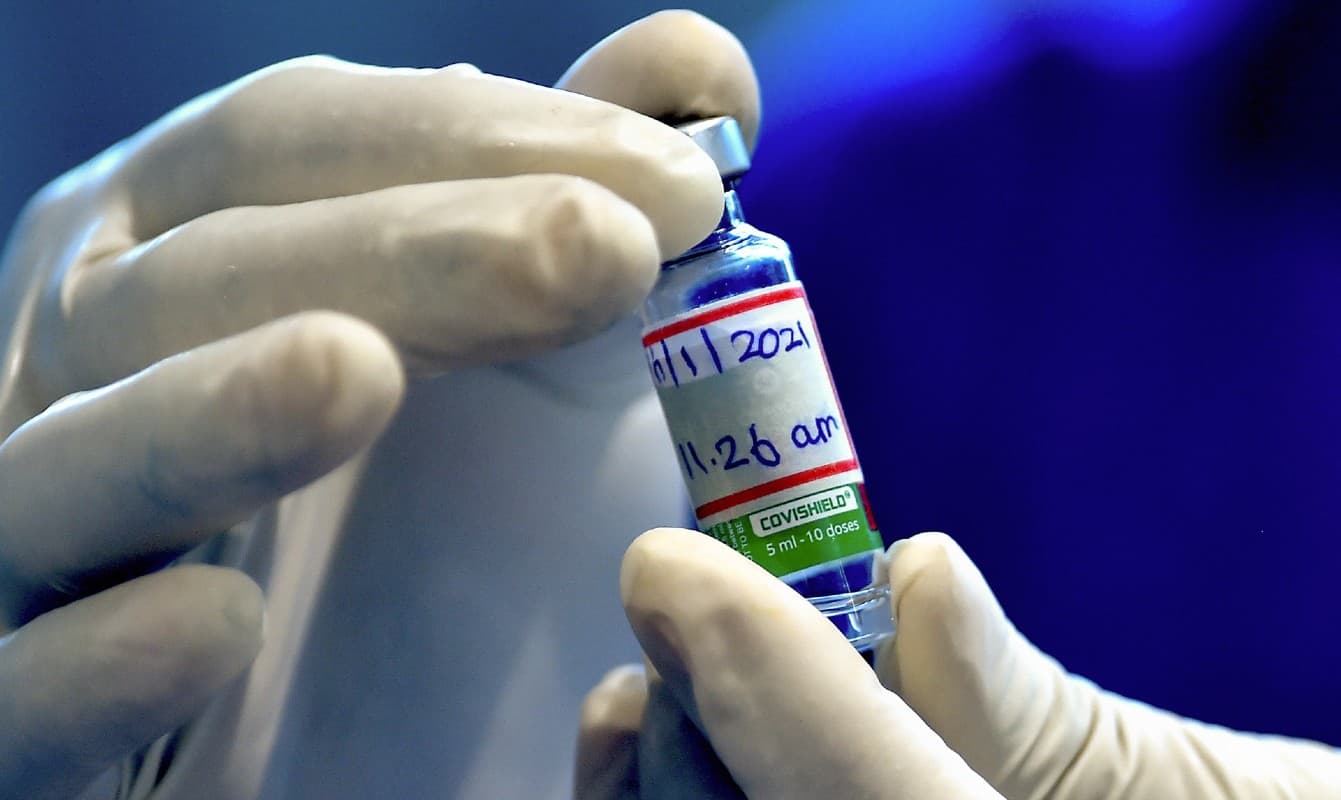 वैक्सीन लगाने के बाद कोलकाता में बेहोश हो गयी थी नर्स, मेडिकल बोर्ड करेगी जांच