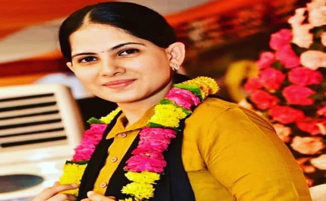 Jaya Kishori : पति- पत्नी के बीच होने वाले कलह के लिए जया किशोरी ने दी सलाह ,देखें वीडियो