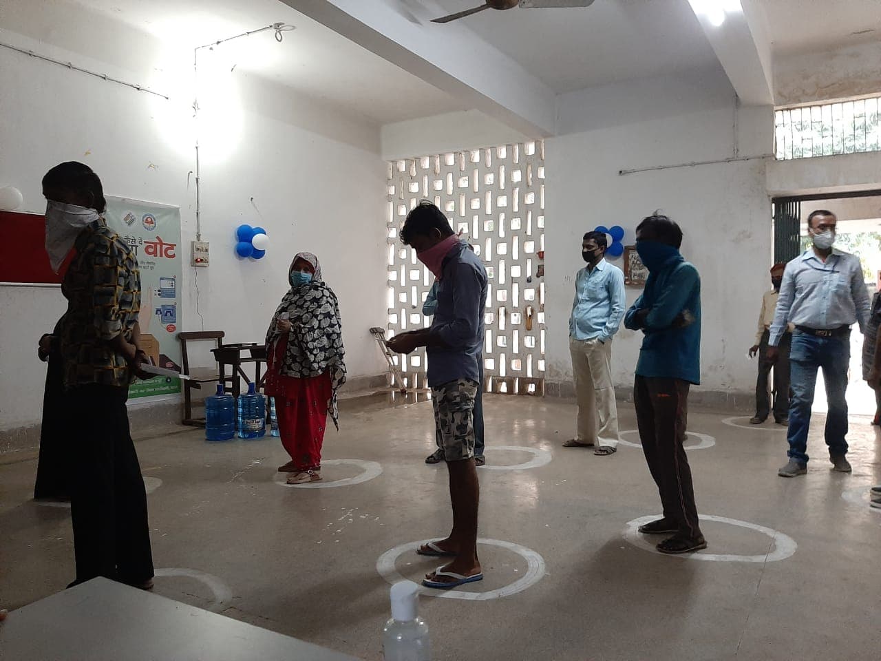 Bihar Vidhan Sabha Chunav 2020, Live Photos Updates: दानापुर और बेतिया विधानसभा में वोट बहिष्कार, देखें चुनाव से जुड़ी सभी लेटेस्ट फोटो व हर अपडेट