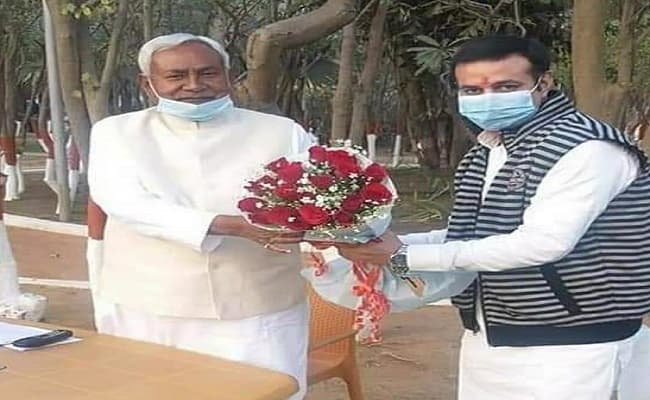 जेडीयू पर चिराग के तेवर कड़े पर लोजपा सांसद ने सीएम नीतीश कुमार से की मुलाकात, गरमायी सूबे की राजनीति