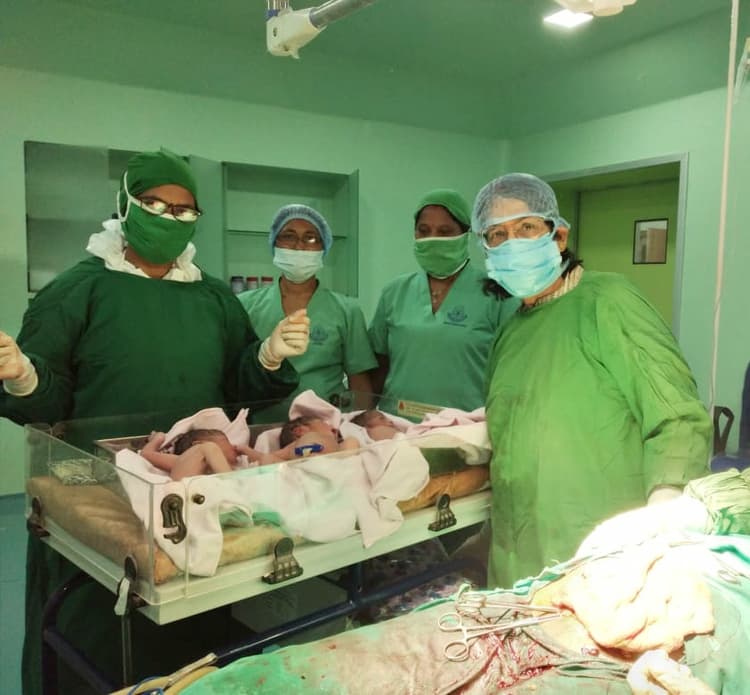 रांची में महिला ने एक साथ दिये 3 बच्चों को जन्म