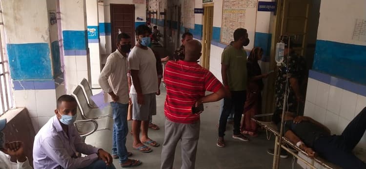 बिहार के औरंगाबाद में अनियंत्रित ट्रक ने बाइक सवार तीन लोगों को रौंदा ,दो की मौत, एक की हालत नाजुक