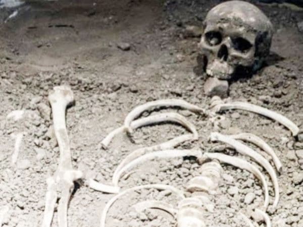 छपरा में 7 दिनों के अंदर मिले 2 नर कंकाल, माला और कपड़ा से हुई उनकी पहचान