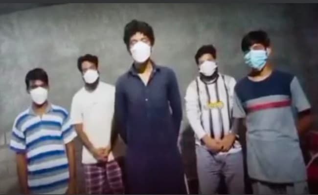 बिहार के प्रणव समेत 5 युवक नौकरी के चक्कर में इरान में फंसे, जेल से निकलने के बाद पीएम मोदी से मांग रहे मदद