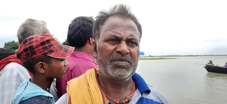 बिहार: भागलपुर के नवगछिया में बड़ा नाव हादसा, चार लोग डूबे, तलाश जारी