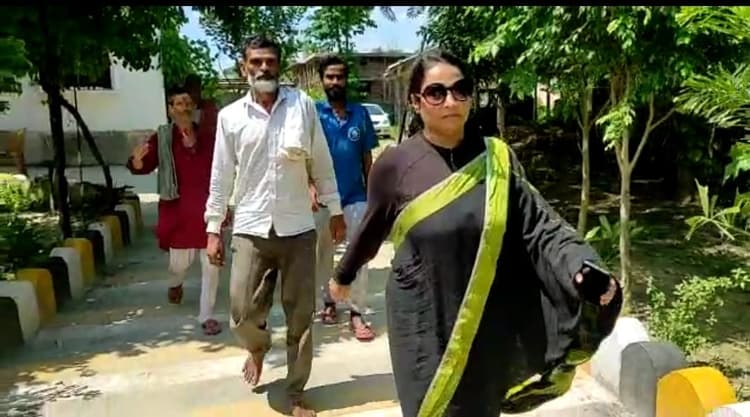 ‍‍‍Bihar Panchayat Election लड़ने के लिए इस महिला ने छोड़ी 20 लाख की नौकरी