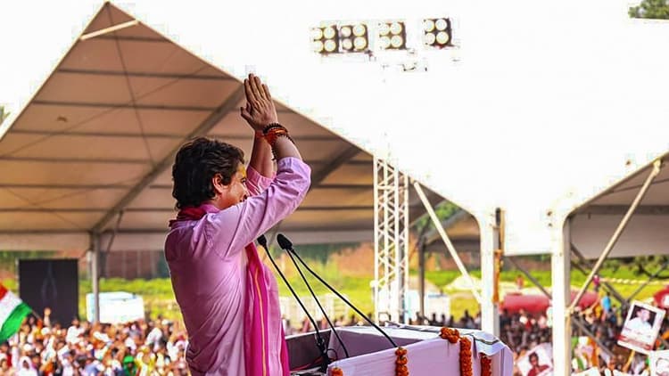 UP Election 2022: प्रियंका से पहले इंदिरा गांधी भी कर चुकी हैं कूष्मांडा देवी का दर्शन, जानें दिलचस्प किस्से