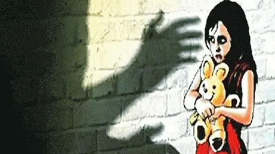 छह माह की दुधमुंही और 10 साल की मासूम से पड़ोसियों ने किया दुष्कर्म, पुलिस गिरफ्त में दोनों आरोपी