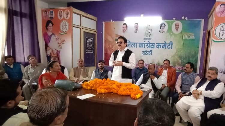 प्रियंका गांधी की 15 नवंबर को मुरादाबाद में प्रतिज्ञा यात्रा, तैयारी में जुटे बरेली के कांग्रेसी