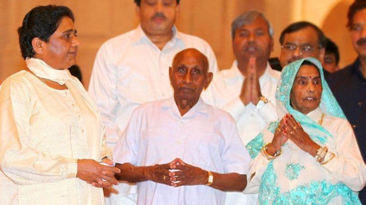 बसपा सुप्रीमो मायावती की मां का निधन, अखिलेश यादव ने व्यक्त किया शोक