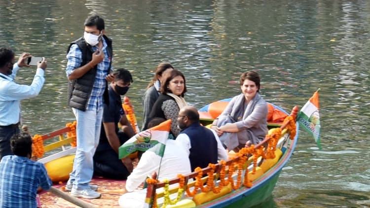 बोलीं प्रियंका गांधी- UP में महिलाओं पर अत्याचार केवल सरकार बदलने के बाद ही रोका जा सकता है