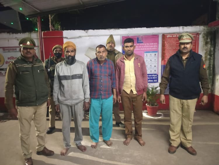 Bareilly News: बिहार ले जाया जा रहा था गोवंश से भरा ट्रक, तीन तस्कर गिरफ्तार