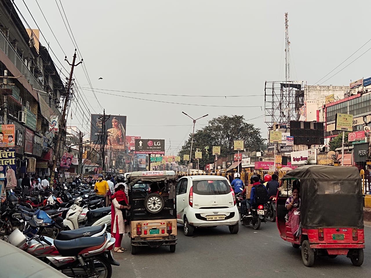 Gorakhpur News: सीएम सिटी को जाम से मुक्ति दिलाने का दावा खोखला साबित हुआ, देखें Photos