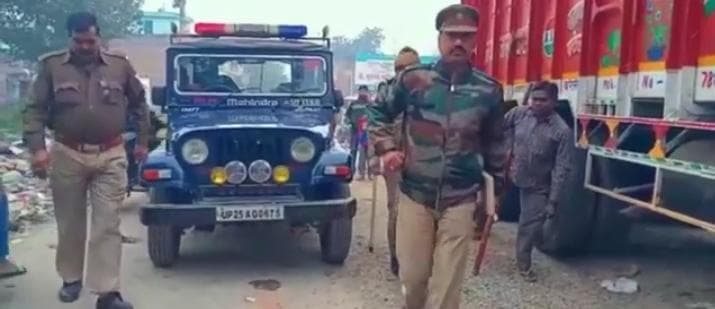 Bareilly Crime News: रिटायर्ड बैंक कर्मी के बेटे की हत्या, ट्रैक्टर-ट्राली के बीच मिला शव