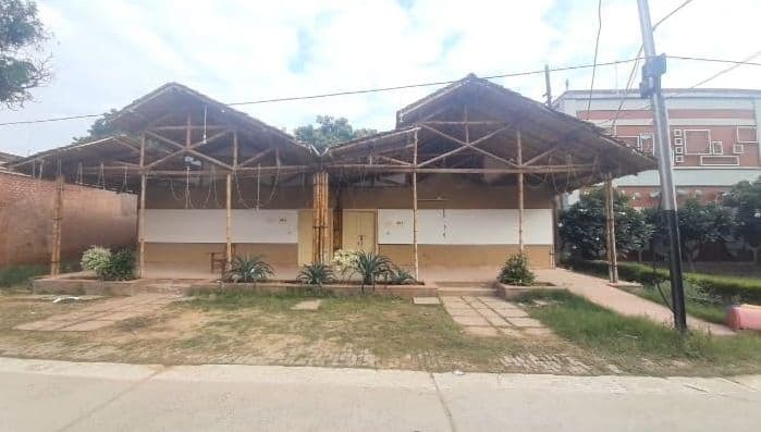 Agra News: सूर्य की रोशनी से जगमग होगा दयालबाग विश्वविद्यालय का बैम्बू कॉन्फ्रेंस हॉल, जानें इसकी खासियत