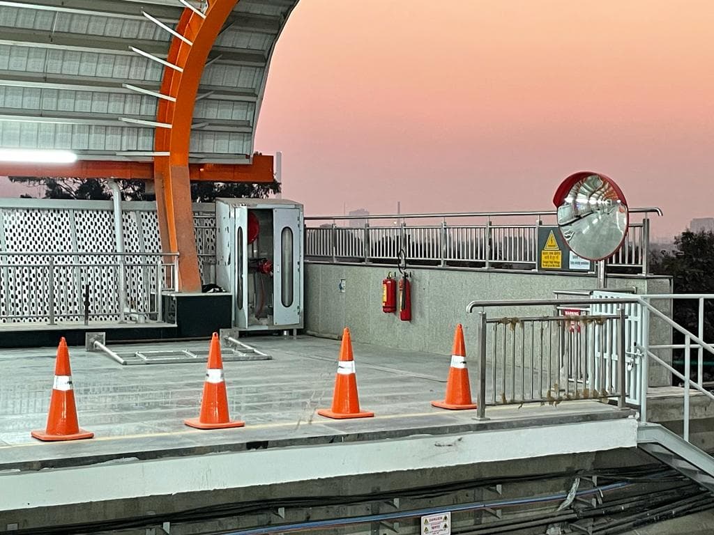 Kanpur News: कानपुर मेट्रो के नाम एक और बड़ी उपलब्धि, मिली फायर एनओसी