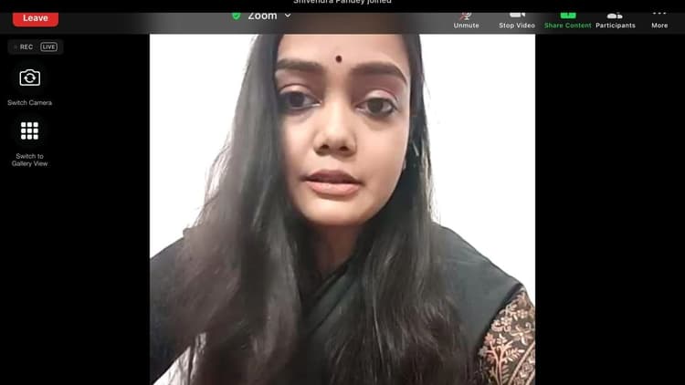 Prayagraj News: AU की पुरा छात्रा SDM रत्निका श्रीवास्तव ने बताया, कैसे करें सिविल सर्विसेज की तैयारी