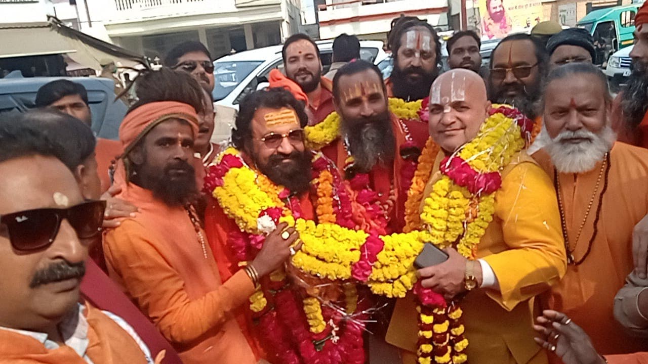 पीएम मोदी के अंदर ईश्वर का अंश, जो काम उन्होंने किया, वह एक महाराजा ही कर सकता है: अखाड़ा परिषद अध्यक्ष