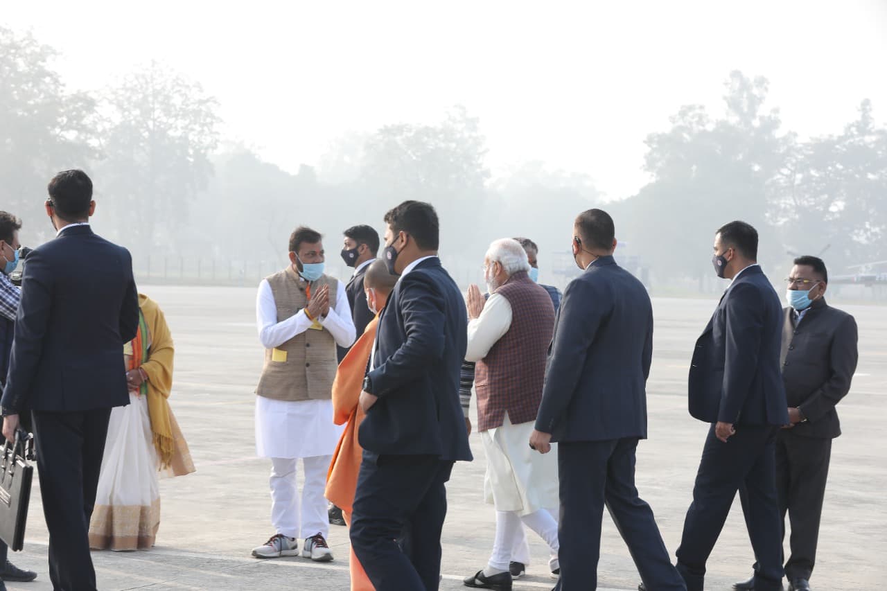 बरेली के त्रिशूल एयरबेस पर पीएम मोदी ने विधायकों से लिया फीडबैक, नहीं आए कैंट-फरीदपुर के विधायक