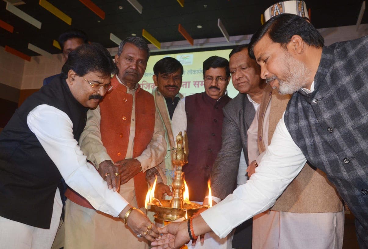 पीएम मोदी ने डोम राजा को प्रस्तावक चुनकर दिया सामाजिक समरसता का संदेश- निर्मल