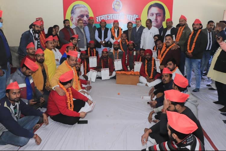 UP Election 2022: बरेली में पूर्व मंत्री भगवत शरण बोले- बीजेपी के बचे हैं गिनती के दिन, अगली सरकार सपा की