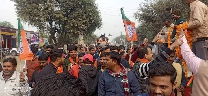 Bareilly News: बीजेपी की जन विश्वास यात्रा में स्कूल बस भेजने पर बवाल, प्रिंसिपल-अभिभावक का ऑडियो वायरल