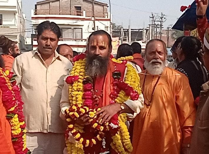 महाराज कालीचरण की गिरफ्तारी के विरोध में अखाड़ा परिषद महामंत्री, बोले- कांग्रेस ने रची साजिश