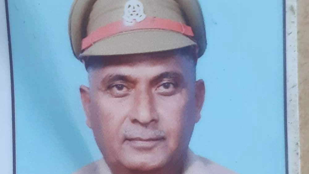 Mathura News: नशे में चूर युवकों ने पुलिसकर्मियों पर चढ़ाई कार, दारोगा की मौत