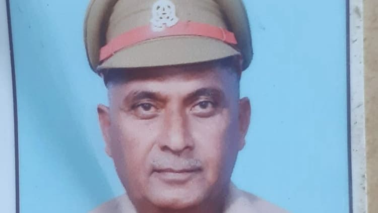 Mathura News: नशे में चूर युवकों ने पुलिसकर्मियों पर चढ़ाई कार, दारोगा की मौत