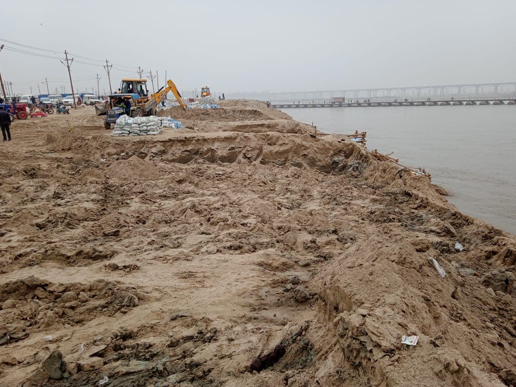 Photos: संगम नगरी में माघ मेले की तैयारियां अंतिम दौर में, देखें तस्वीरें