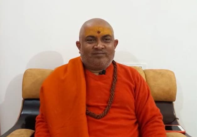 अखिलेश यादव मथुरा में मंदिर बनाने की घोषणा करें, संत समिति उनके साथ है- स्वामी जितेन्द्रानंद सरस्वती