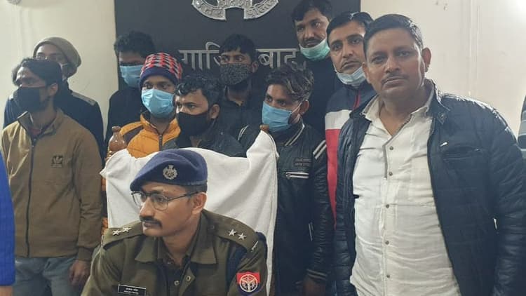 गाजियाबाद पुलिस ने नकली नोट बनाने वाले गिरोह का किया पर्दाफाश, सात गिरफ्तार