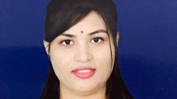 UP Election 2022: अलीगढ़ की खैर सीट पर बसपा ने बदला प्रत्याशी, एमबीबीएस छात्रा को दिया टिकट