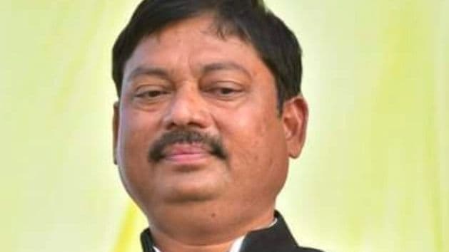 Bareilly News: एक दिन की थानेदार बिटिया से जिसने की अभद्रता, उसको सपा ने बना दिया जिलाध्यक्ष