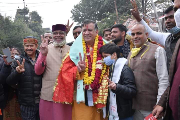 कैबिनेट मंत्री सतीश महाना ने दाखिल किया नामांकन, 2017 में महाराजपुर विधानसभा से जीत की थी हासिल